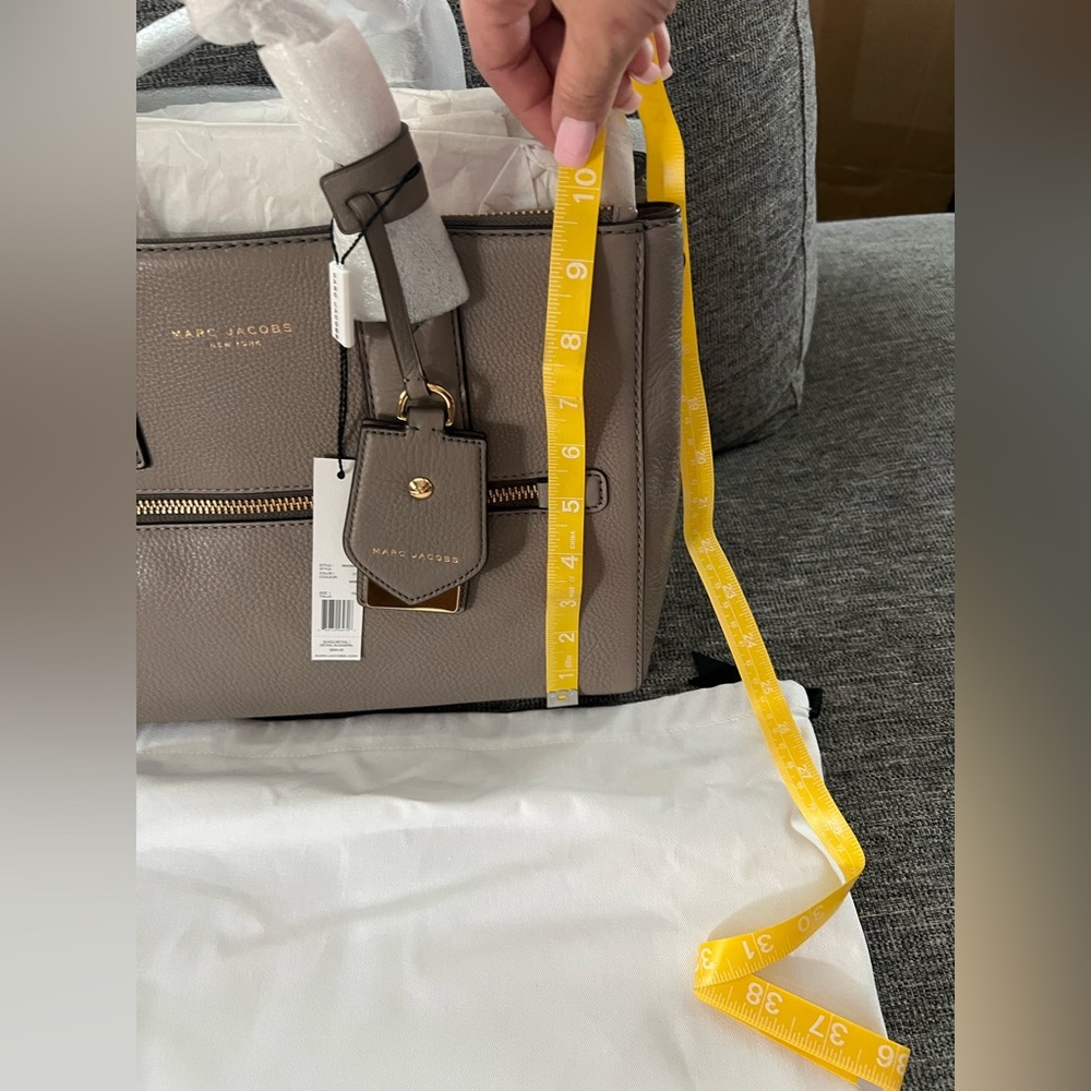 Marc Jacob Handbag. - Picture 11 of 12